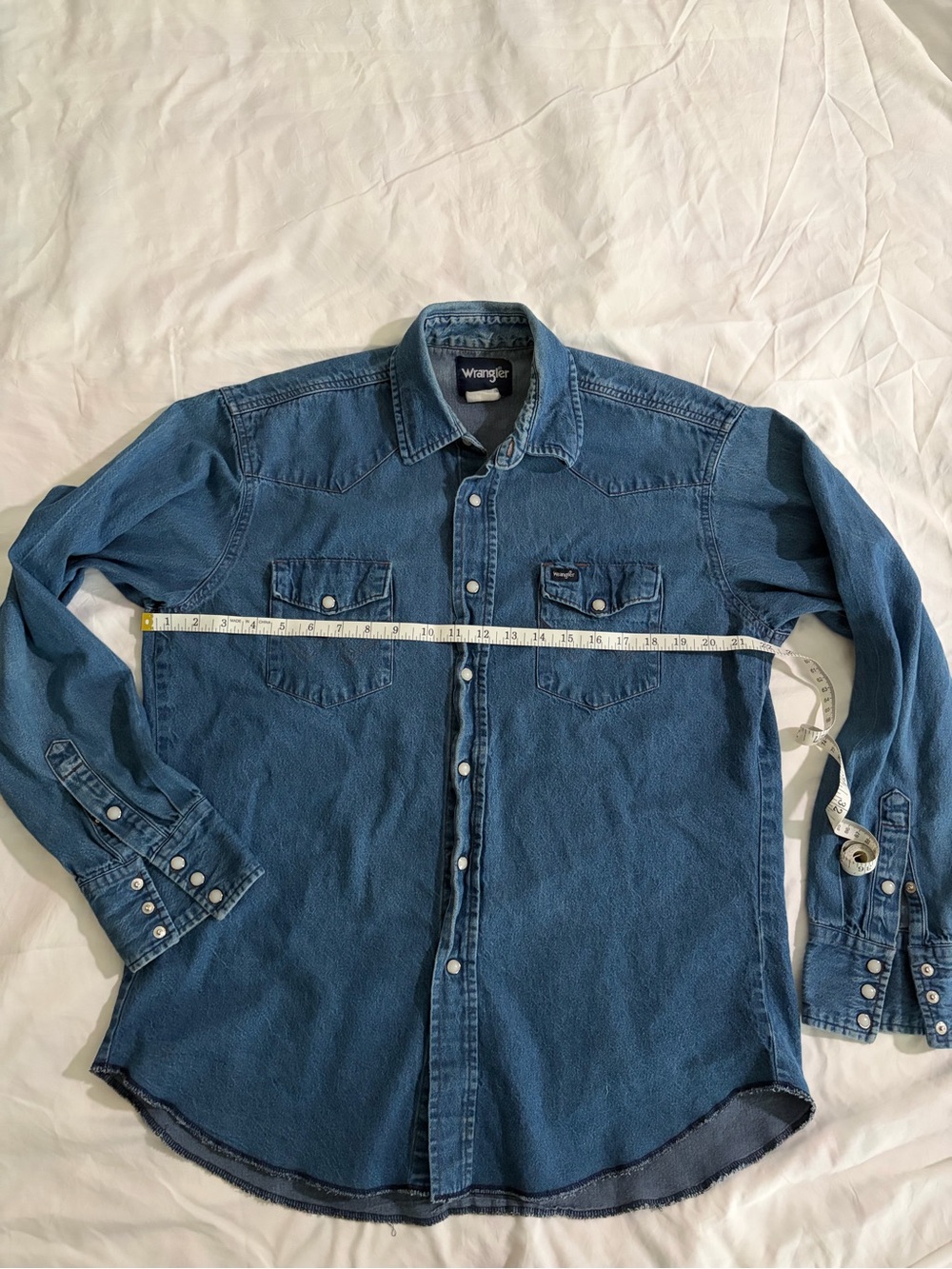 Wrangler Men’s Indigo Denim Button-Front Shirt